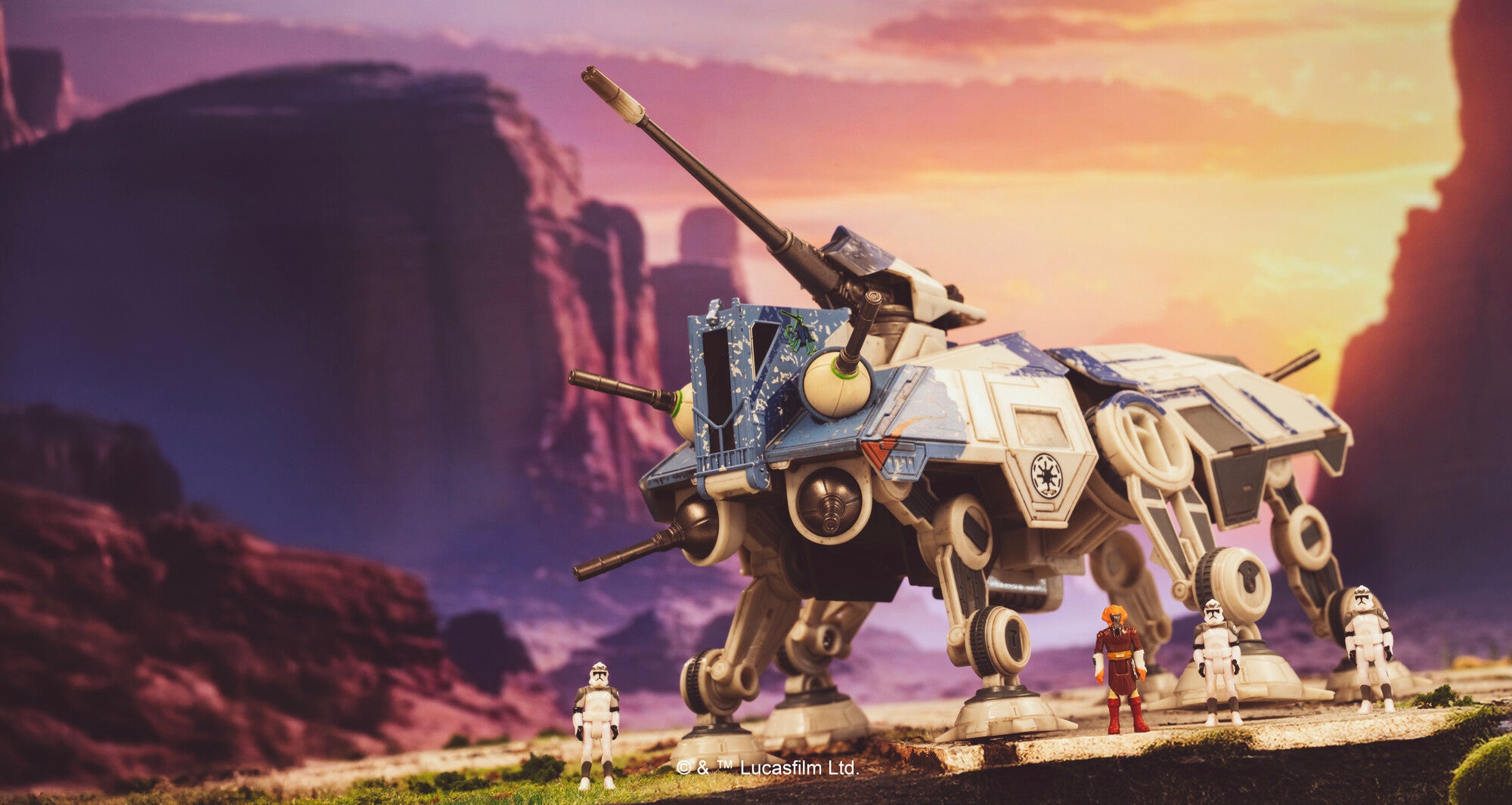 STAR WARS™ Micro Galaxy Squadron AT-TE (104th Battalion) - Image 4